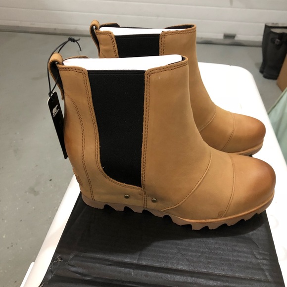 Sorel Lea Wedge Boots - Picture 2 of 5